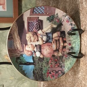 Hummel Plate Little Companions "Squeaky Clean" Limited Ed 1 of 12 (Have All)